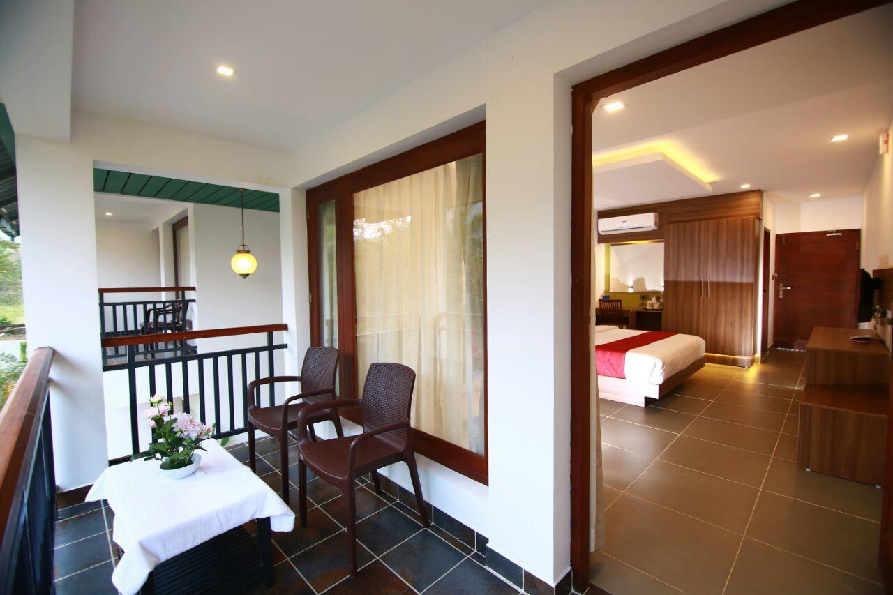 Silver Storm Resort Athirappilly Exterior foto